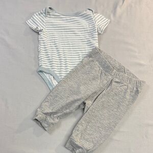 H&M/Cloud Island - 2 piece newborn baby outfit